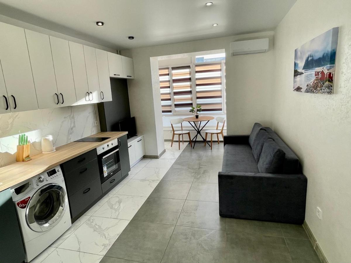 Apartment Premium In Center Ivano-Frankivsk Esterno foto
