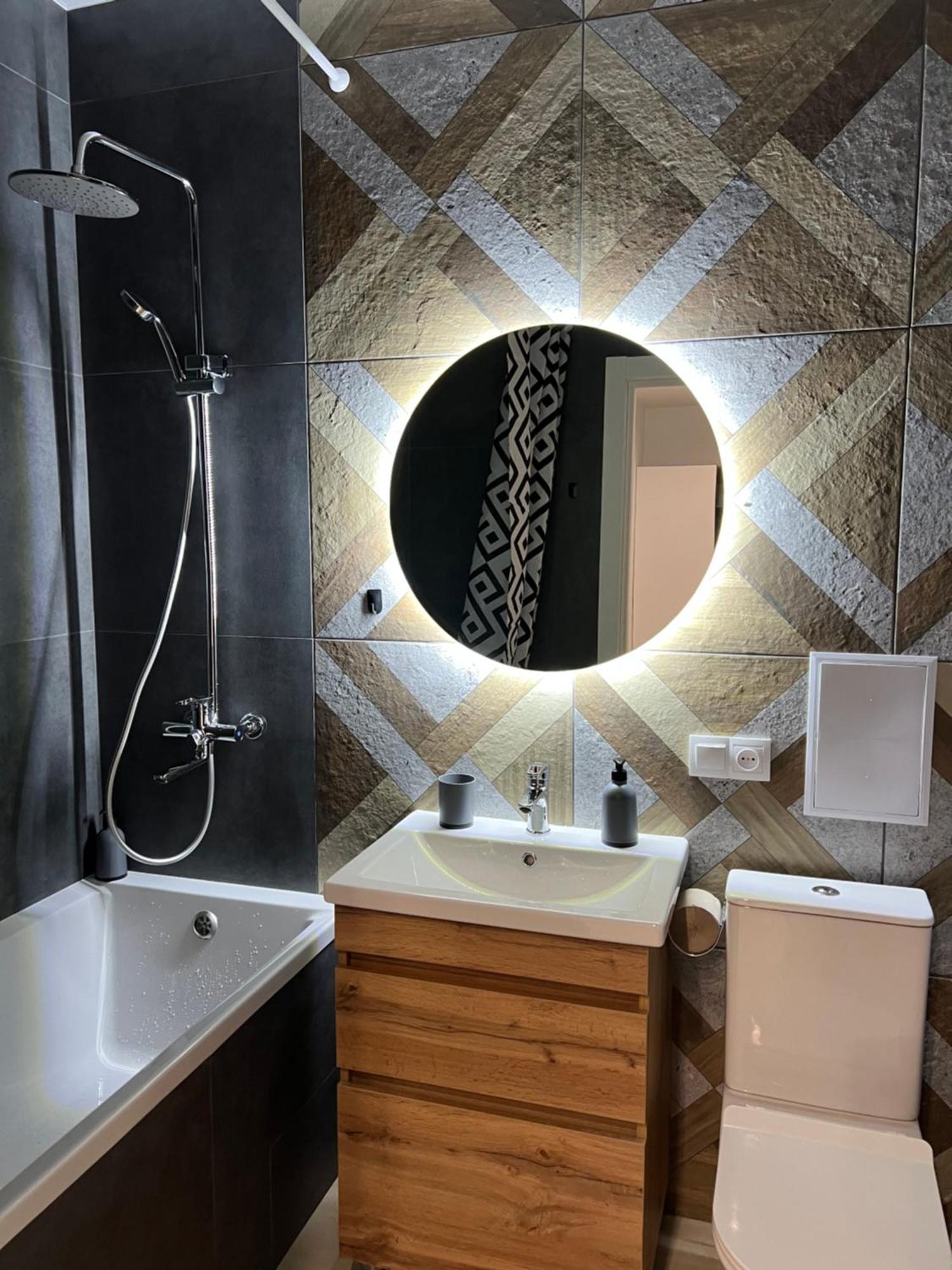 Apartment Premium In Center Ivano-Frankivsk Esterno foto